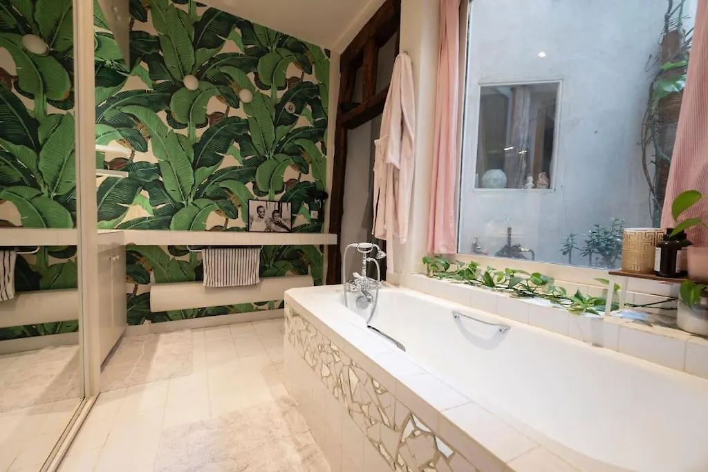 Spacious Apartment In Central Paris 0*,  France