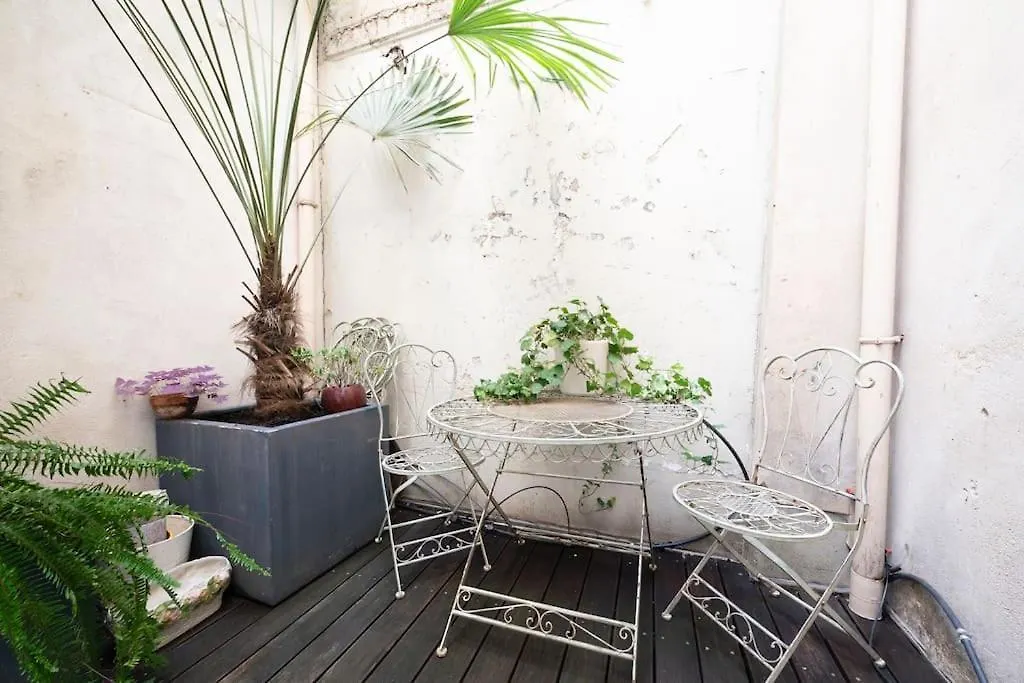 Spacious Apartment In Central Paris location